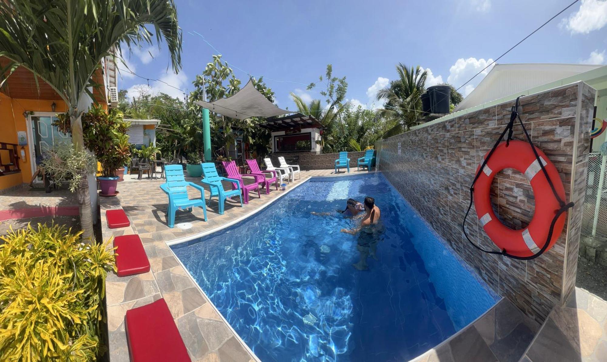Posada Ashanty Rocky Point Esterno foto
